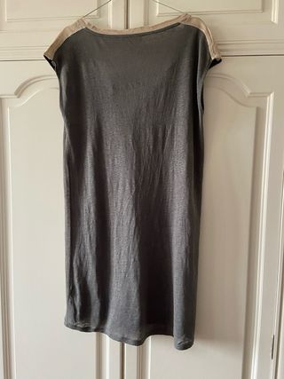 Vestido sin mangas de lino gris-dorado 