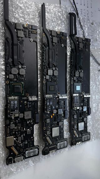 3 Placas base MacBook Air 2011
