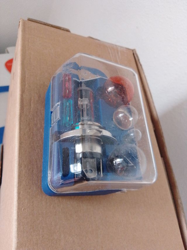 Juego lámparas coche H4