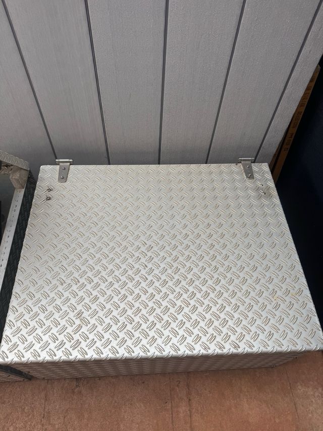 2 Baules Exterior Aluminio e inoxidable