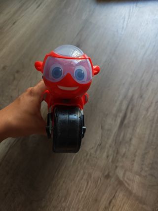 Moto Ricky Zoom: ¡Luces y Sonidos!