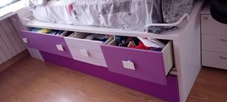 Cama juvenil con cajones