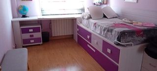 Cama juvenil con cajones