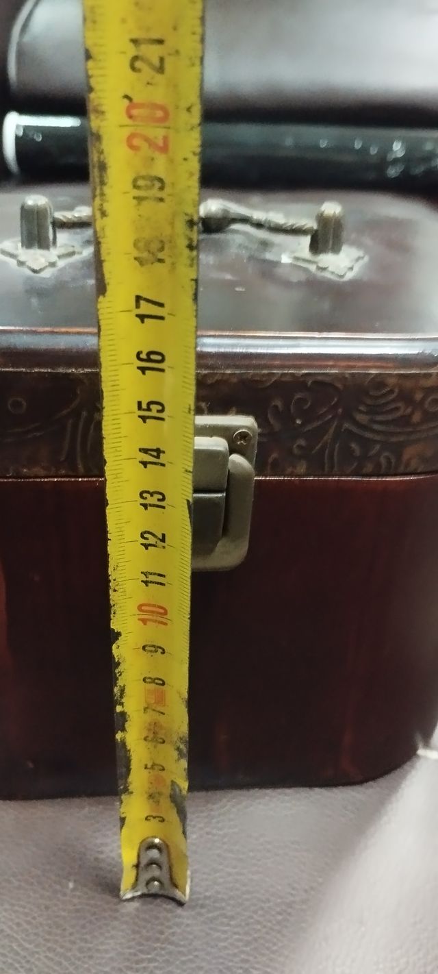 Joyero antiguo de madera