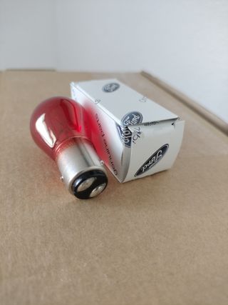 Luz trasera roja Ford 2polos