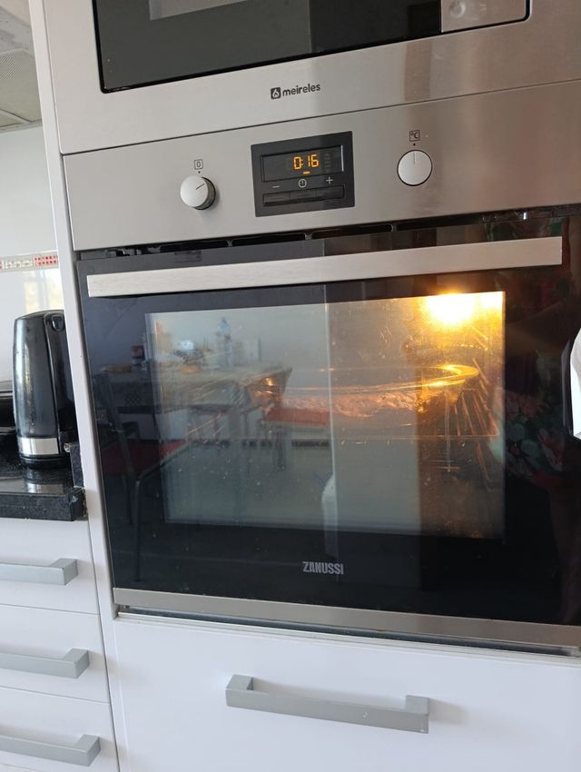 Horno Zanussi empotrado