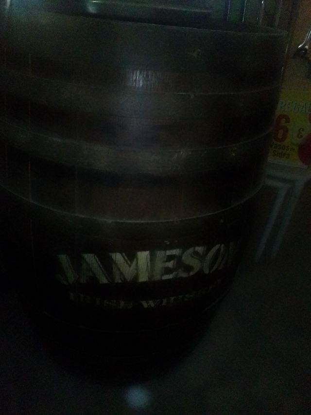 Barril Jameson - Decoración