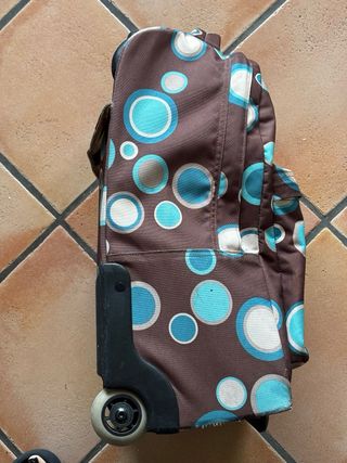 Mochila Jansport con ruedas modelo THE9