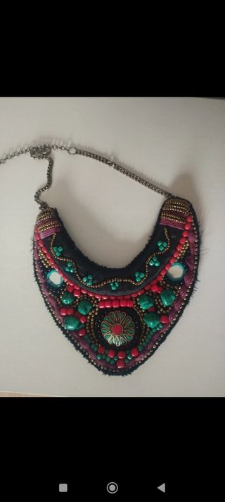 Collar étnico multicolor