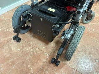 Vendo silla de ruedas electrica 