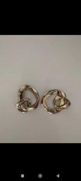 Pendientes dorados | Diseño irregular