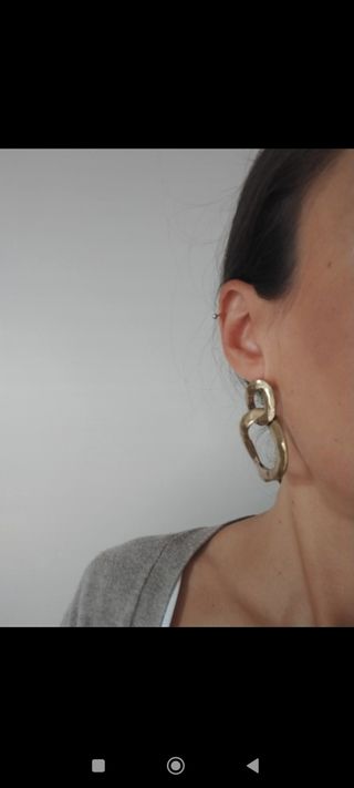 Pendientes dorados | Diseño irregular