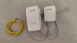 2 Extensores Wifi Tenda - Repetidores
