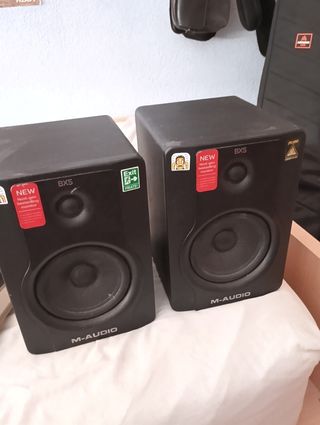 Monitores M-Audio BX5 - Estudio
