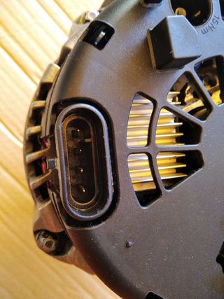 Alternador SsangYong Kyron-Rexton 14V-140A