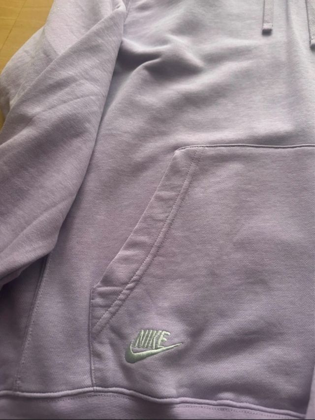 Sudadera Nike morada nueva!