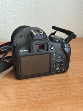 Canon EOS 2000D + Objetivo 50mm 1.8 + Sigma 17-50m