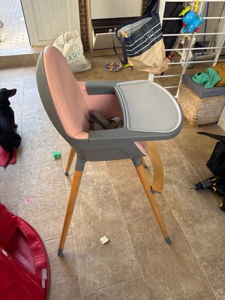 Trona Kinderkraft rosa convertible en silla