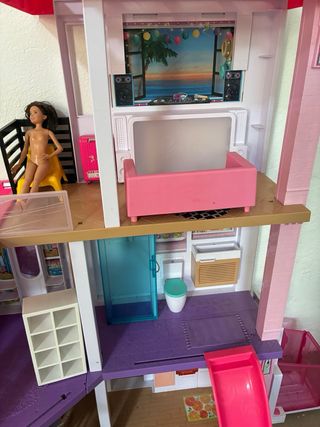 Casa Barbie 3 pisos + accesorios