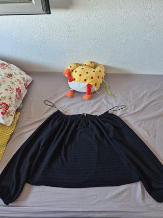 Blusa negra Bershka 