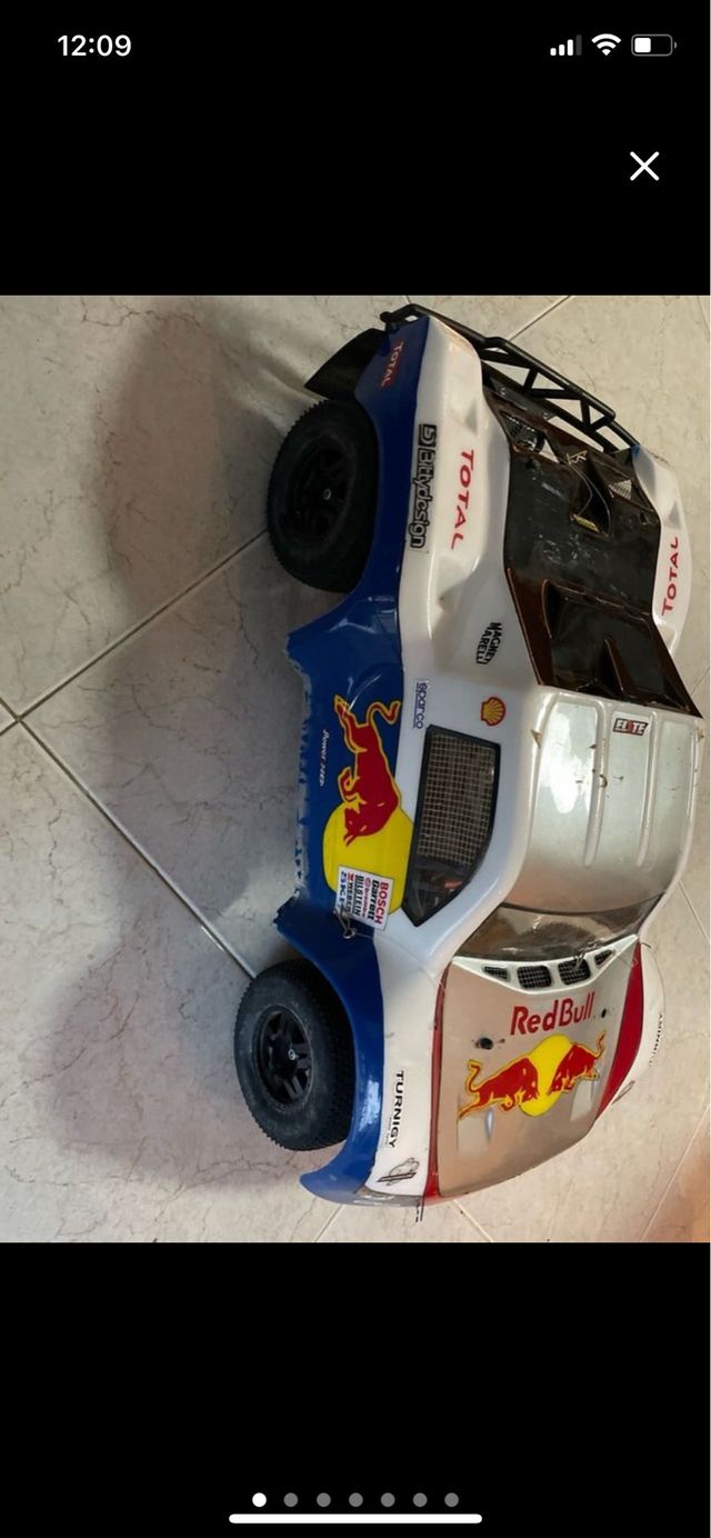 Auto buggy RedBull RC
