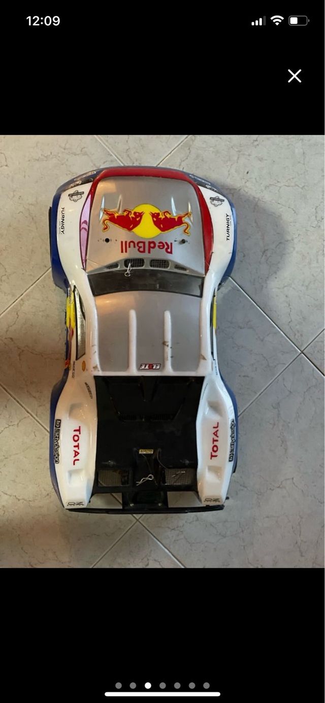 Auto buggy RedBull RC