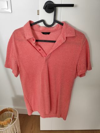 Polo rojo hombre