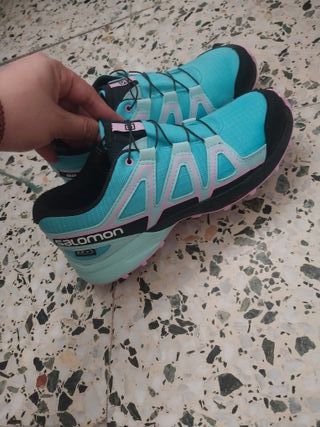 Zapatillas Salomon turquesa - casi nuevas