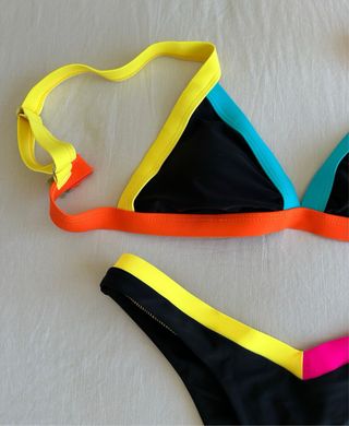 Bikini negro multicolor NUEVO