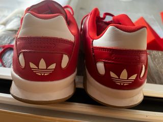 Zapatillas Adidas rojas