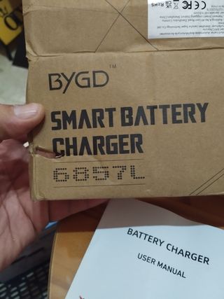 Cargador Baterías BYGD 5A 6/12V