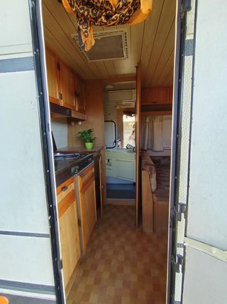 Caravana Bürnster City de 750kg en buen estado