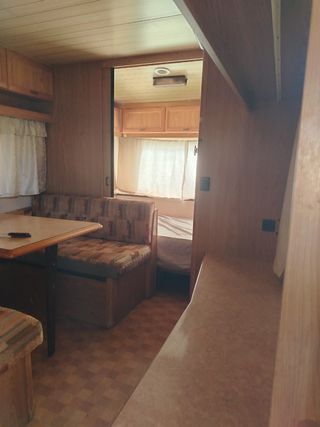 Caravana Bürnster City de 750kg en buen estado