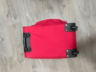 Bolsa viaje roja con ruedas