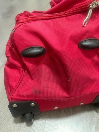 Bolsa viaje roja con ruedas