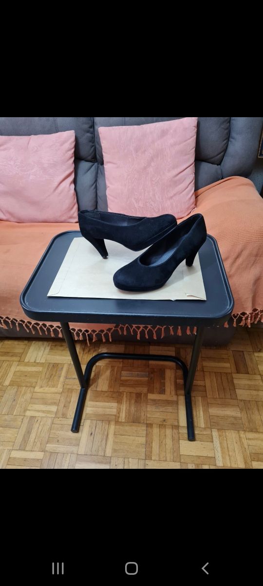 Zapatos de salón señora. Piel. Ante.