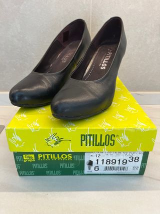 Zapatos Pitillos negros, talla 38