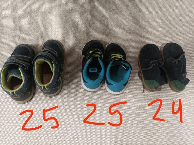 Regalo 3 pares zapatos niño pequeños
Tallas 24/25