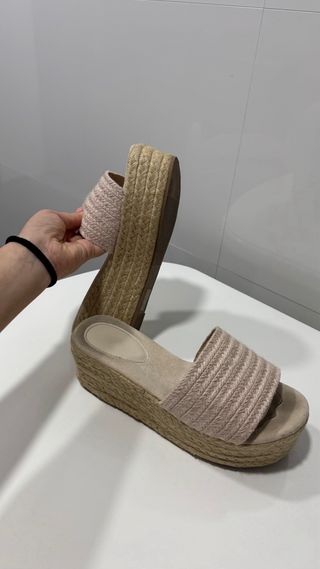 Sandalias de plataforma. usadas un par de veces 