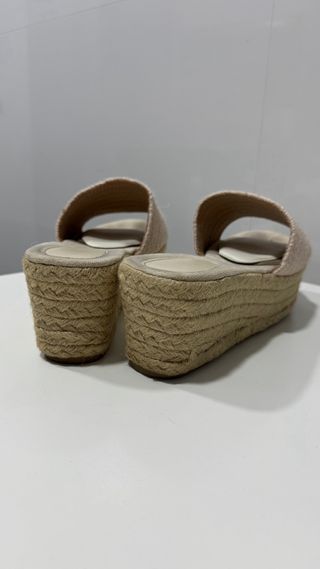 Sandalias de plataforma. usadas un par de veces 