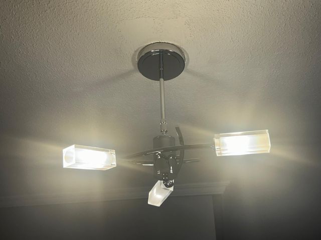 Lámpara moderna 3 luces - metal y cristal