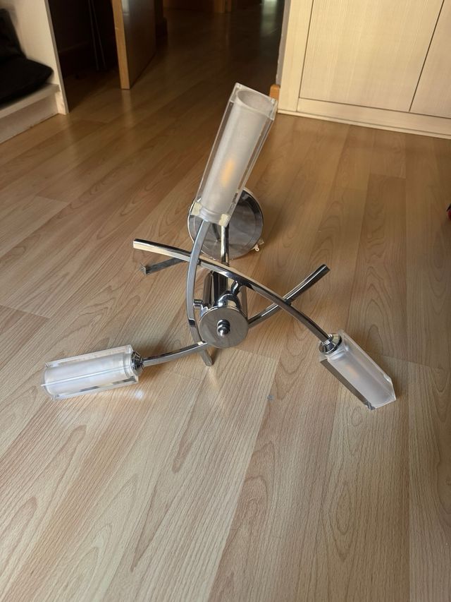 Lámpara moderna 3 luces - metal y cristal