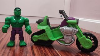 Hulk en moto Marvel