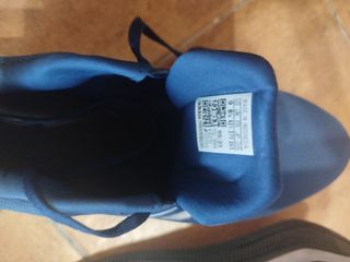 Zapatillas Adidas - Talla 42
