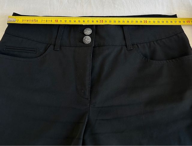 Pantalón negro elástico