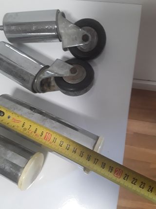 Patas cama c/ruedas - metal