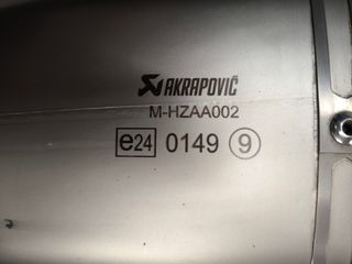 Escape Akrapovic X-Max 400