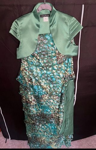 Vestido de ceremonia palabra de honor.