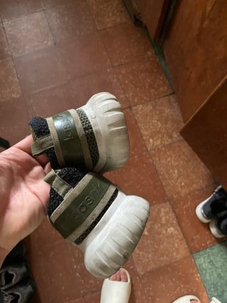 Zapatillas Adidas - Verde Oliva