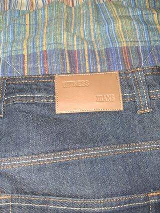Pantalones vaqueros oscuros